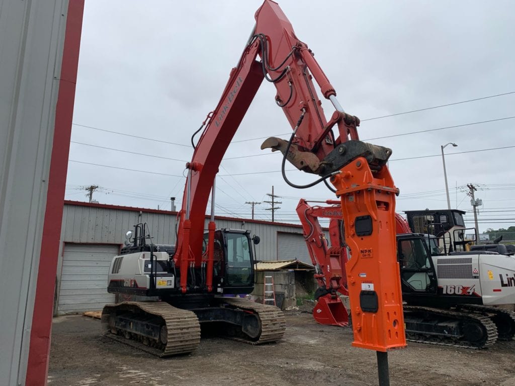 Hydraulic hammer-breaker at Triad Machinery.